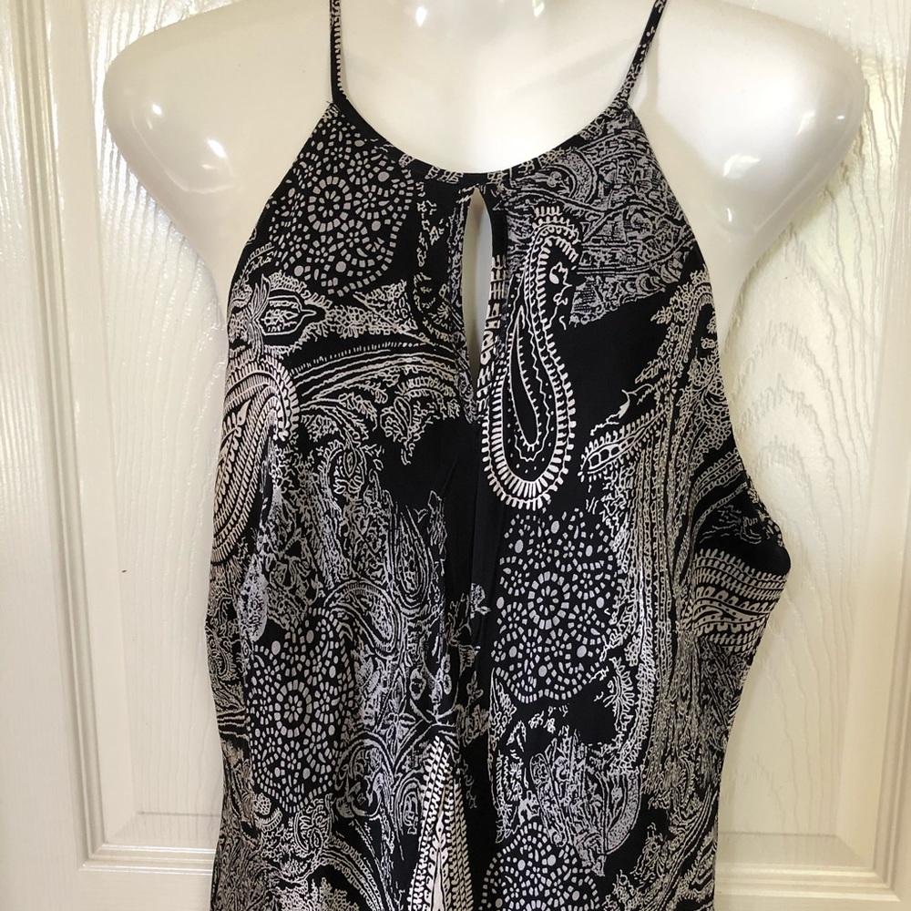 Sleeveless long dress